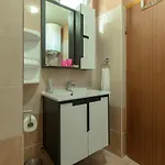 Smaila 1729 Apartment