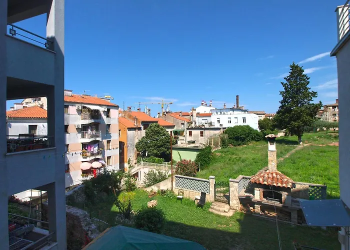 Smaila 1729 Apartman Póla