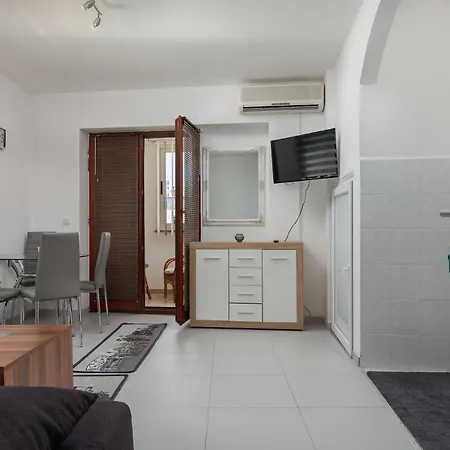 Appartement Smaila 1729 *