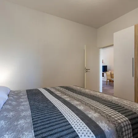 Appartement Smaila 1729 *