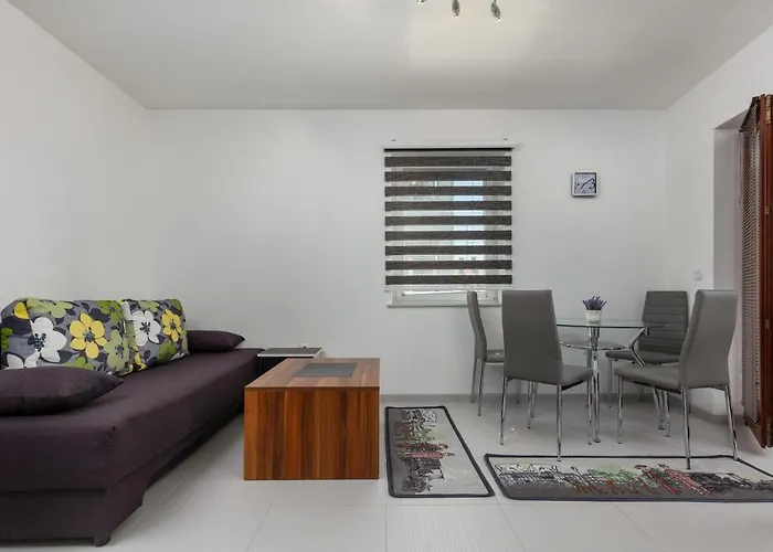 Apartamento Smaila 1729 *