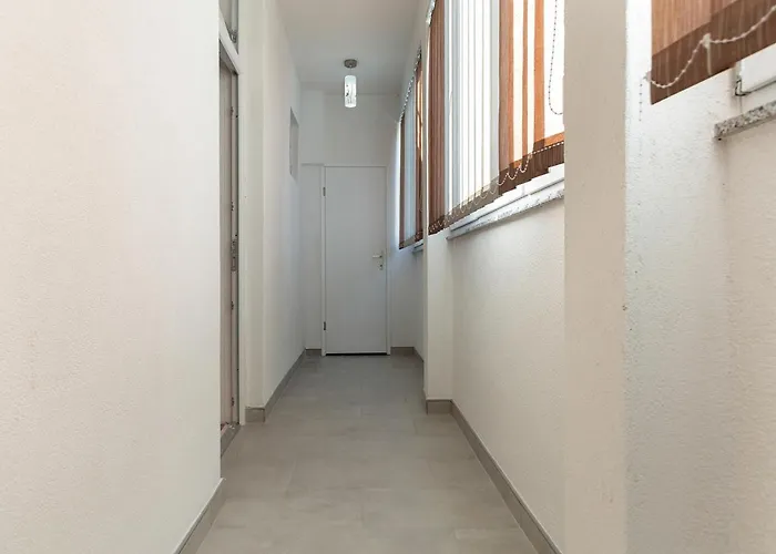 아파트 Smaila 1729 풀라