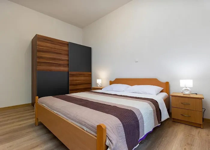 Smaila 1729 아파트