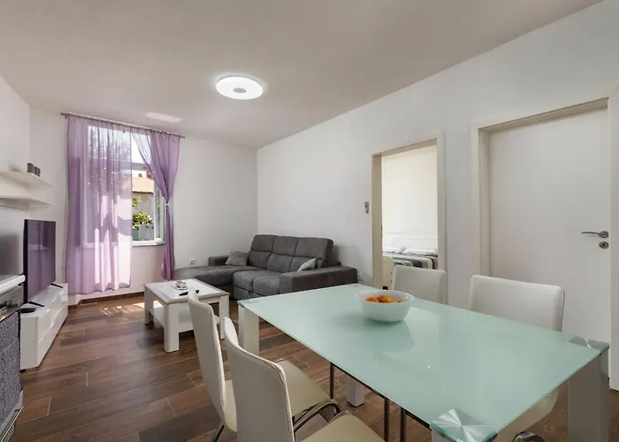 Smaila 1729 아파트