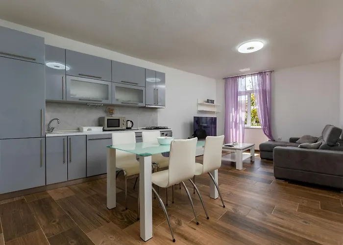 Smaila 1729 Apartamento Pula