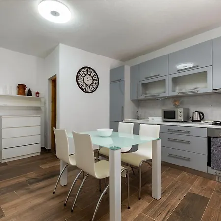 Appartement Smaila 1729 Pula